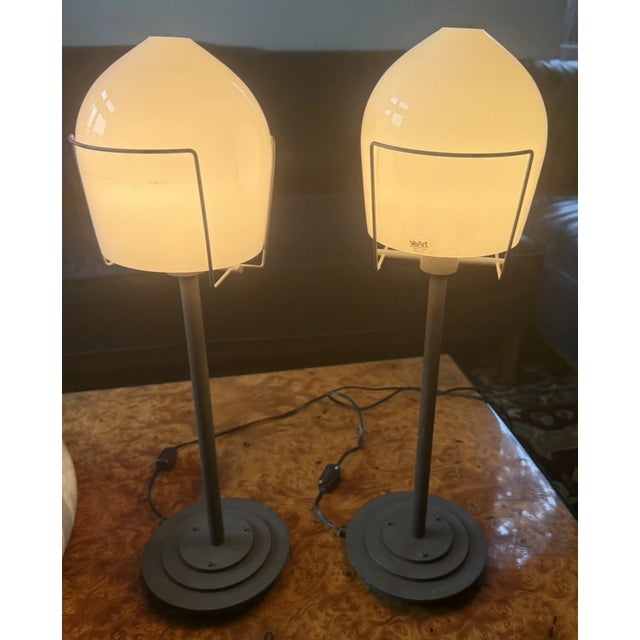 These VeArt table lamps are vintage Italian pieces, dating from the 1970s. They feature a distinctive Space Age design...