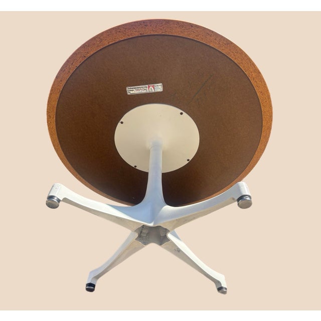 Mid-Century Modern Knoll Round Side Table For Sale - Image 3 of 8