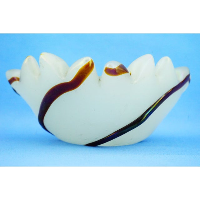 20th Century Iridato Milk Glass Pocket Emptier by Dino Martens for Toso-Murano, Italy, 1950s For Sale - Image 15 of 18