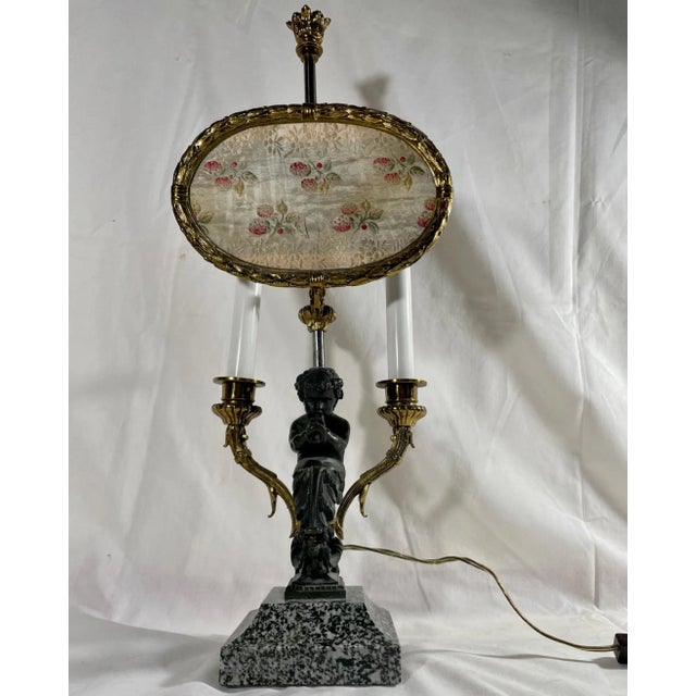 19th Century Louis XV Style Bronze Two Light Table Lamp With Adjustable “Pare-Feu“. For Sale - Image 4 of 11