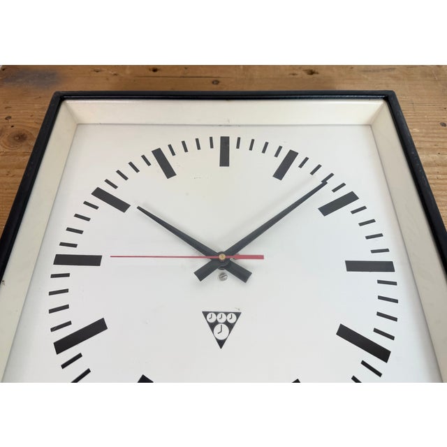 Industrial Black Square Wall Clock from Pragotron, 1980s For Sale - Image 10 of 18