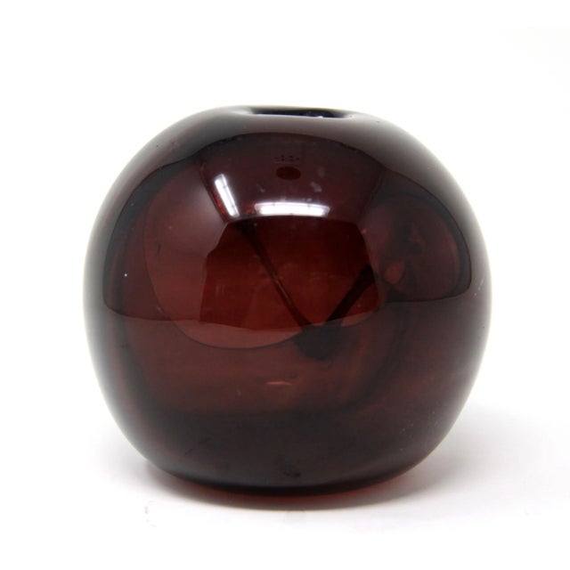 1970s 1972 Hand Blown Amethyst Art Glass Orb Vase For Sale - Image 5 of 11