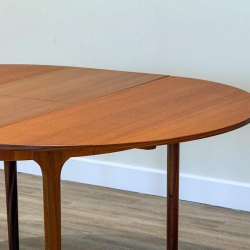 Dunvegan Teak Dining Set by Tom Robertson for McIntosh, Set of 5 For Sale - Image 13 of 15
