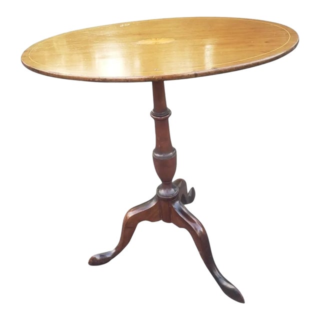 1930s Georgian Mahogany and Satinwood Inlaid Oval Tilt-Top Side Table For Sale