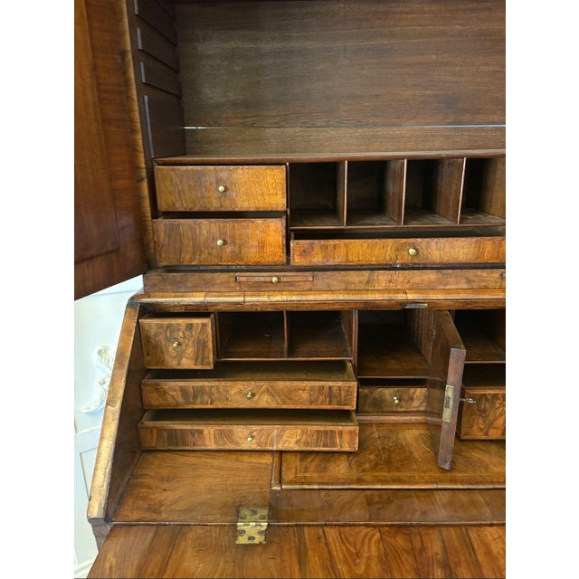 Antique Burr Walnut and Featherbanded Bookcase, 1710 For Sale - Image 11 of 18
