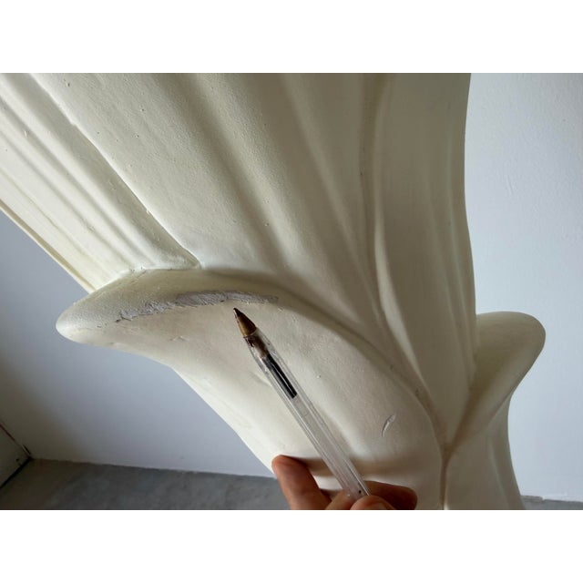1980's Vintage Palm Beach-Style Sculptural Palm Leaf Plaster Floor Lamp For Sale - Image 10 of 13