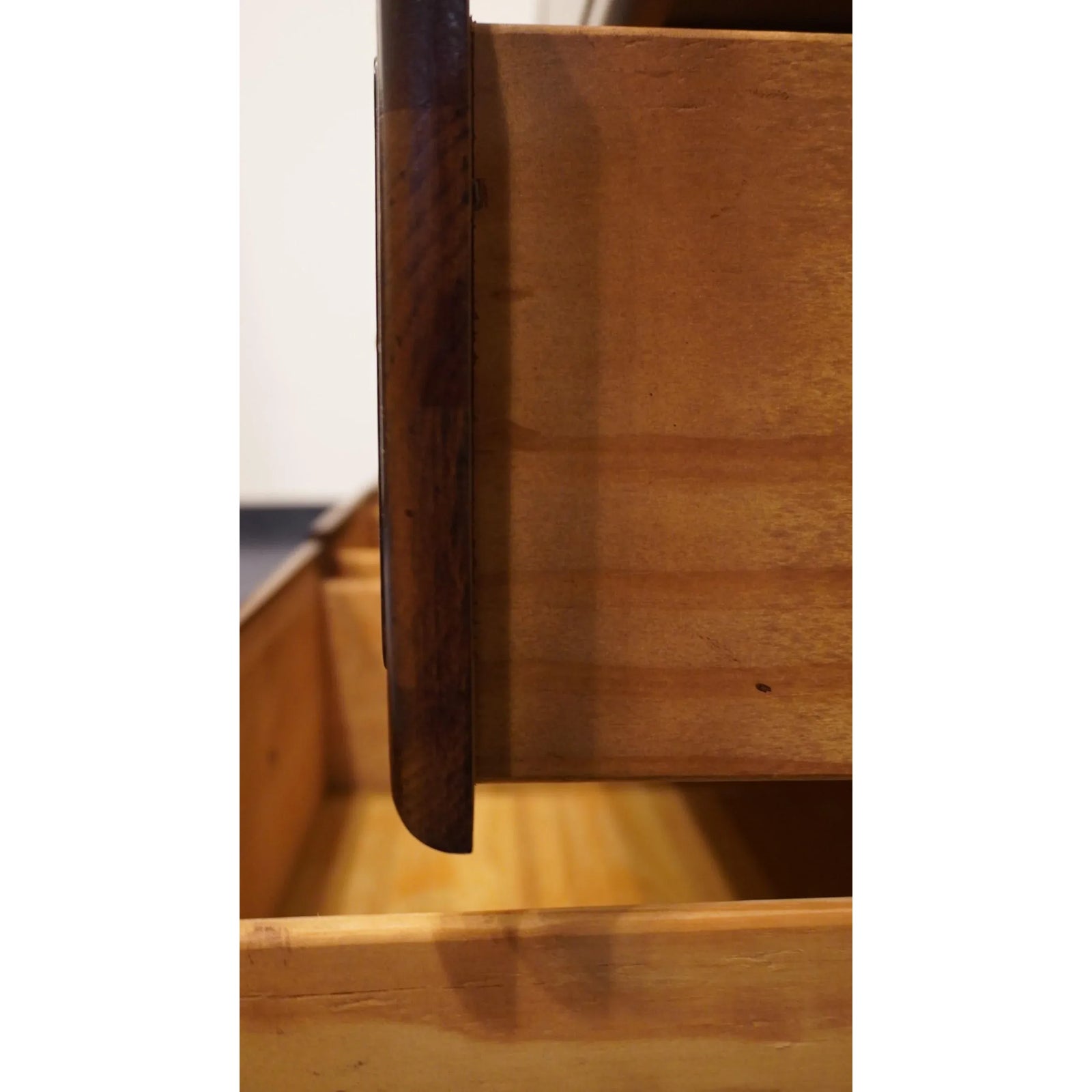 Bassett Furniture Solid Pine Rustic Americana 69" Dresser W. Mirror Hutch 1184-237 / 1184-239