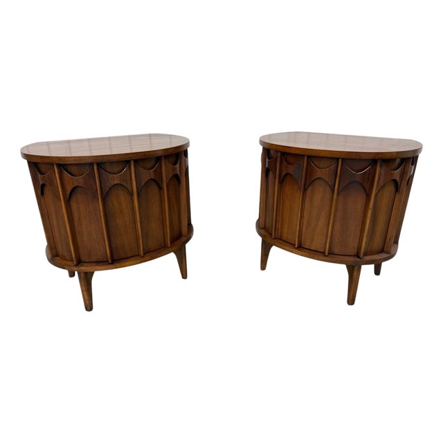 Mid-Century Modern Kent Coffey Perspecta Commode Walnut Nightstands - Set of 2 For Sale