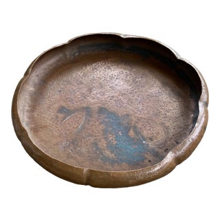 Vintage Arts & Crafts Hammered Copper Platter Tray For Sale