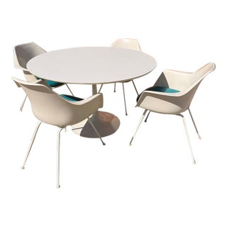 Restored Space-Age Mid-Century Modern Burke Inc. 5-Piece Dining Set (Rare Rod-Legs) For Sale