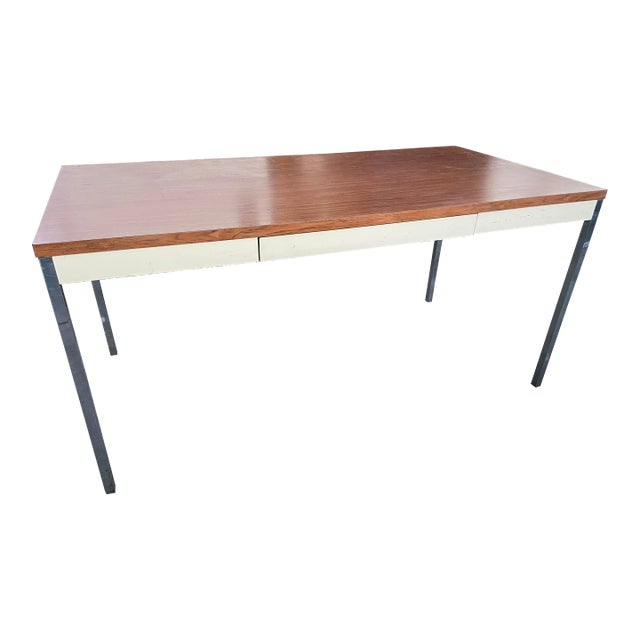 1980s Steelcase Vintage Metal Table For Sale