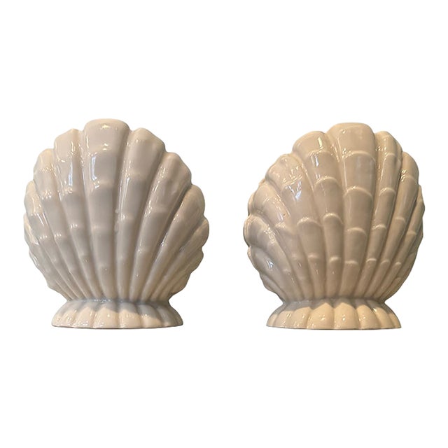 Mid-Century Palm Beach-Style White Abingdon Clam Shell Candlestick Holders For Sale