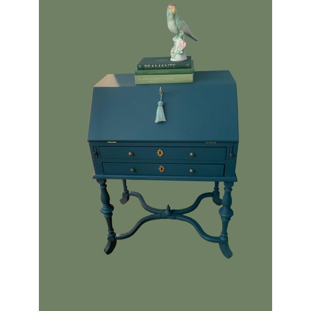 Ceramic Parrot/Cockatoo Statue For Sale In New York - Image 6 of 13