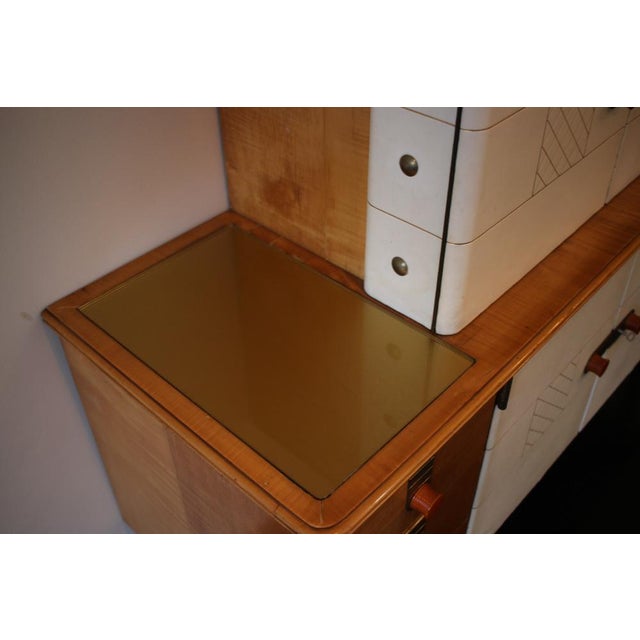 Cream Art Deco Sideboard in Maple with Leather and Gilt Glass from Laszlo Hoenig, 1940s For Sale - Image 8 of 14
