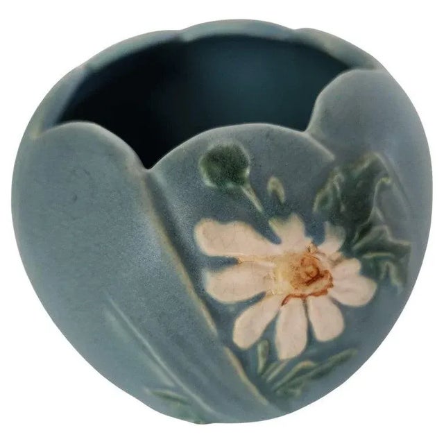 1960s 1960s Weller Pottery Blue Daisy Art Vase For Sale - Image 5 of 8