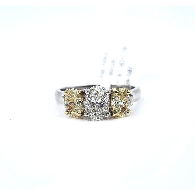 Yellow 1.99 Ct Gia Certified 3-Stone White & Yellow Natural Diamond Ring Size 6.5 For Sale - Image 8 of 11