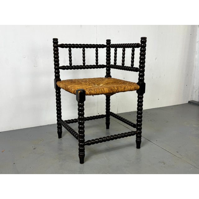 Antique, vintage Bobbin Oak and rush corner side Chair, 1900s Chair is in good solid condition