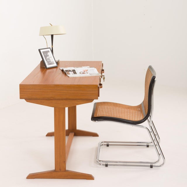 Italian Cantilever Chair with Vienna Straw, 1970s For Sale - Image 16 of 17