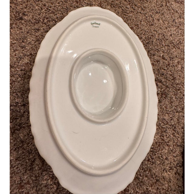 Vintage Haviland White Porcelain Scalloped Gravy Boat With Underplate Saucer For Sale In Portland, OR - Image 6 of 6