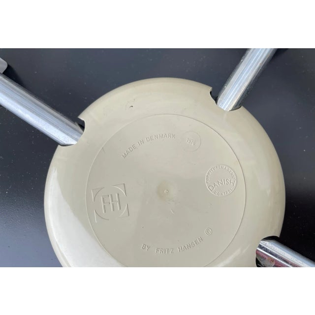 Vintage Black Ant Chairs by Arne Jacobsen for Fritz Hansen, Set of 4 For Sale - Image 6 of 12