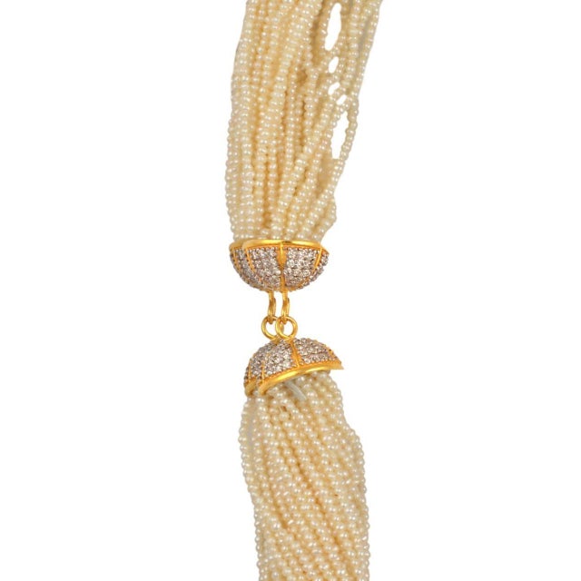 400 Carat Seed Pearl Necklace with Diamond & 14 Karat Yellow Gold Bell Cap Clasp For Sale In New York - Image 6 of 18