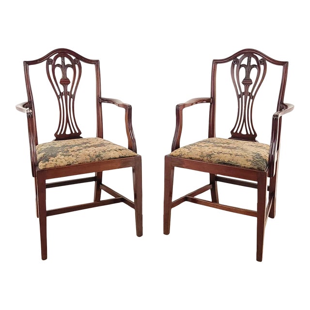 Pair of Hepplewhite Armchairs, England, 19th Century For Sale