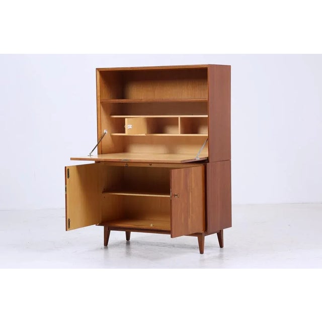 Mid-Century Linen Cabinet, 1960s For Sale - Image 5 of 11