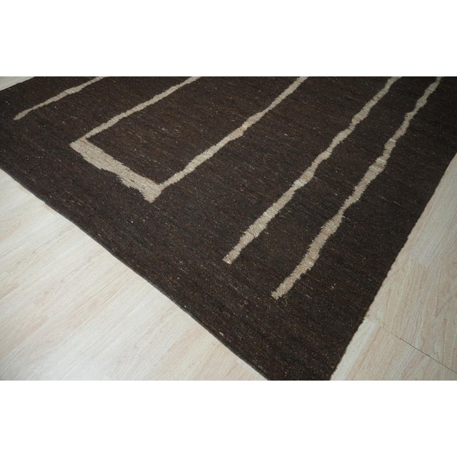 6x9 Talia Delicate Brown Kilim Minimalist Geometric Flatweave Wool Carpet Rug For Sale - Image 9 of 10