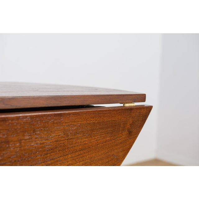 Mid-Century Modern Mid-Century Modern English Teak Drop-Leaf Dining Table, 1960s For Sale - Image 3 of 17