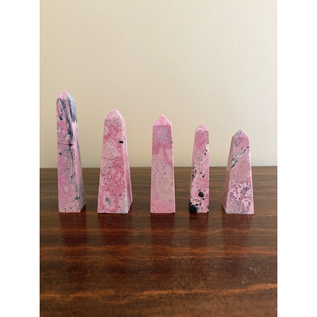 Neoclassical Grand Tour Solid Marble Pink and Cream Obelisks, Set of 5 For Sale - Image 9 of 10