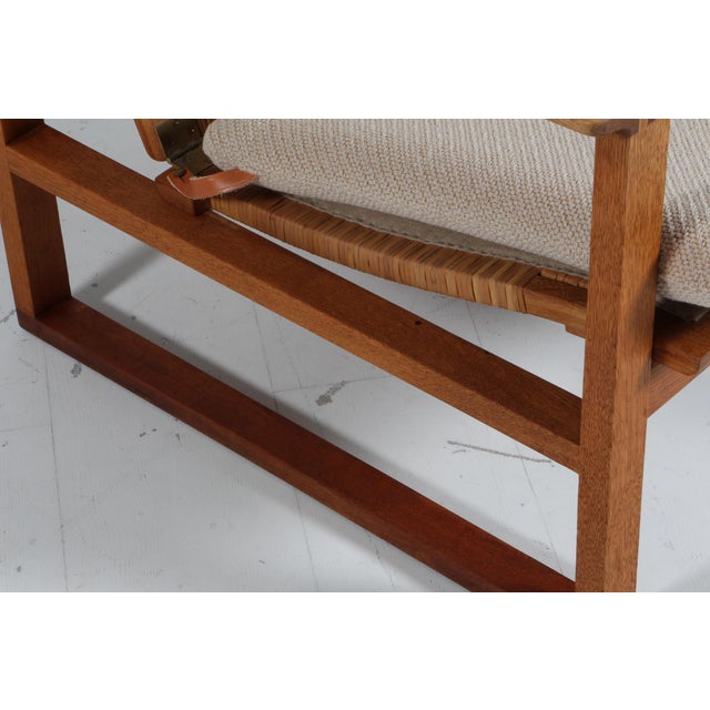 Beige Oak 2254 Sled Lounge Chair in Cane attributed to Børge Mogensen for Fredericia, 1956, Denmark For Sale - Image 8 of 9