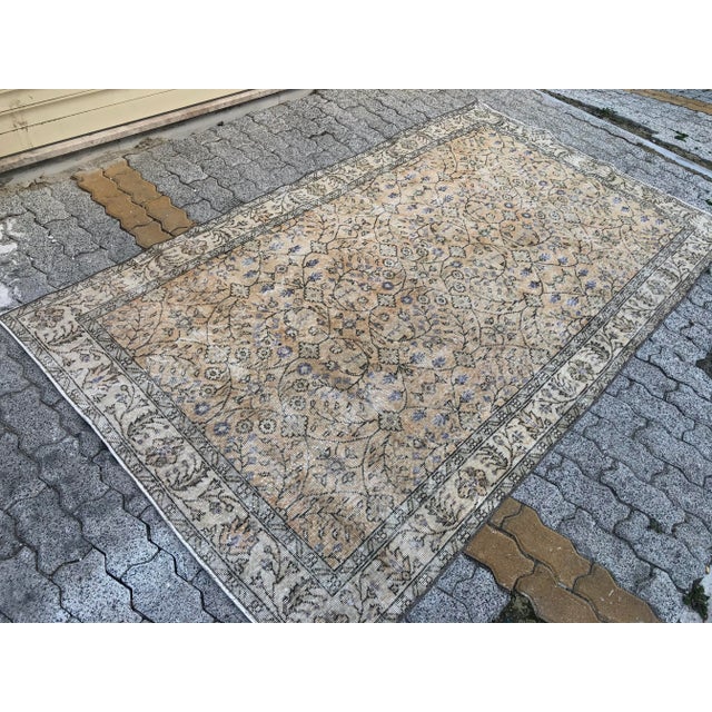Vintage Oushak Naturel Turkish Rug For Sale - Image 4 of 11