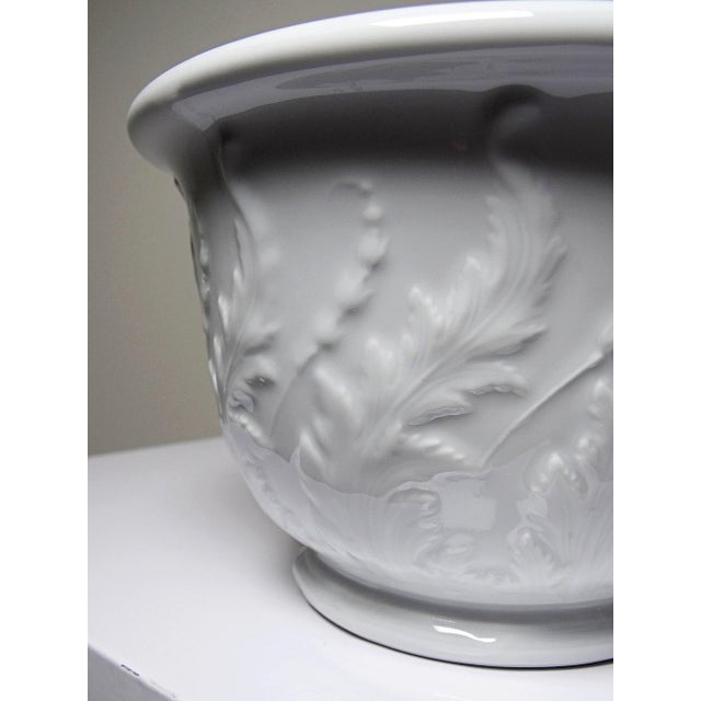 1920s Vintage Porcelain Cachepot from Limoges, 1920s For Sale - Image 5 of 9