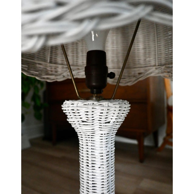 Postmodern Vintage Rattan Mushroom Lamp in White – Coastal Boho / Palm Beach Regency For Sale - Image 3 of 8