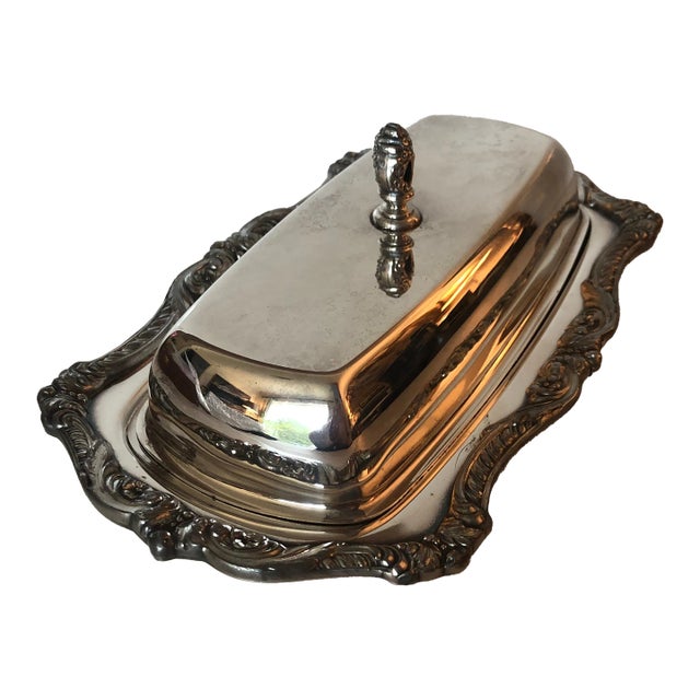 1950s Old English Silverplate Lidded Butter Dish With Glass Insert For Sale