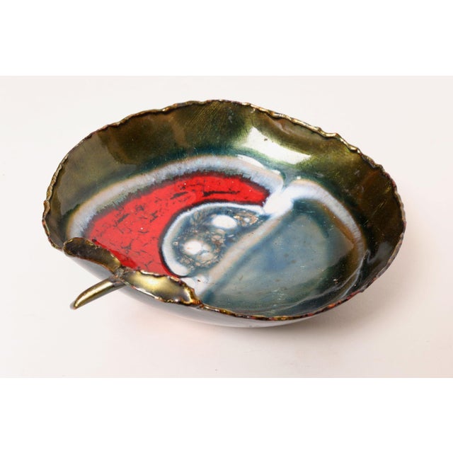 Metal Italian Modern Enamel on Copper "Apple" Dish by Rame d'Arte Lavorazione Laurana For Sale - Image 7 of 17