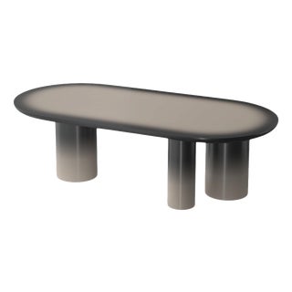 Zeus Gradient Oval Dining Table with Lacquer Finish by Ultramobili For Sale