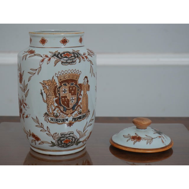 Pair of Amarial Chinese Porcelain Vessel Jars W. Lids For Sale - Image 4 of 13