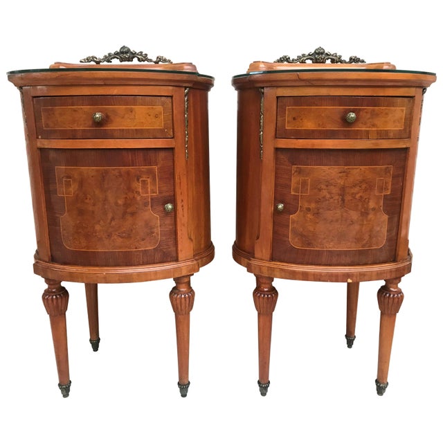 20th Louis XVI Style Marquetry Nightstands with Metal and Mirror Crest, a Pair For Sale - Image 15 of 18