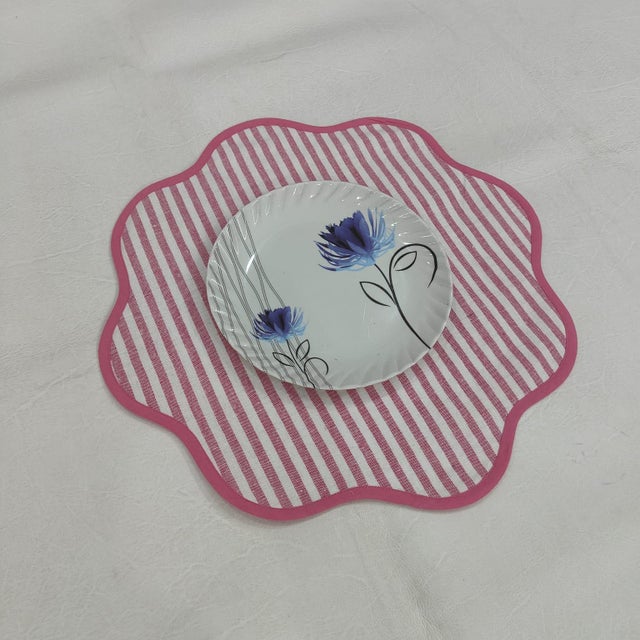 Place your holiday orders by December 12th to ensure delivery in time for Christmas. These fun placemats are a Chairish...