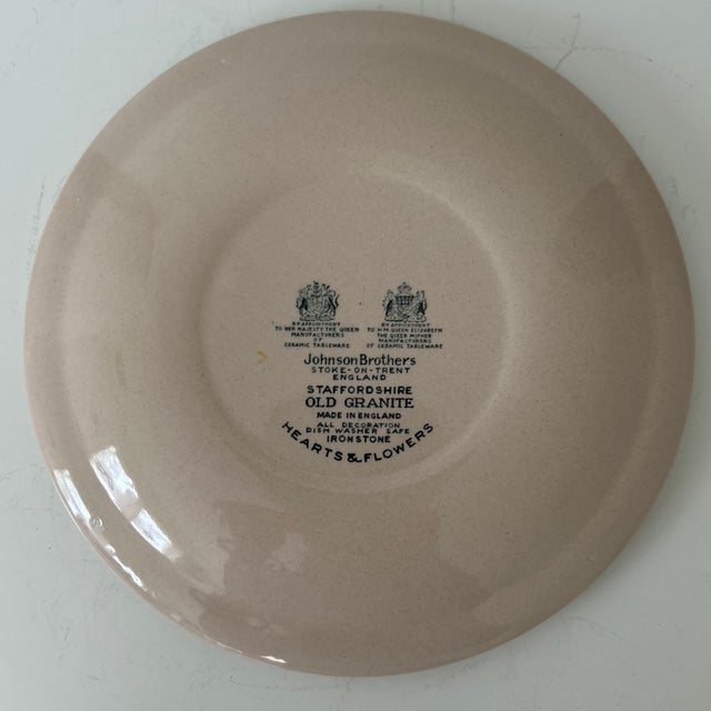 1970s English Traditional Johnson Brothers Staffordshire Hearts and Flowers - Set of 6 For Sale In New York - Image 6 of 6