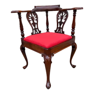 Mid 20th Century Vintage Queen Anne Style Mahogany Carved Corner Chair.