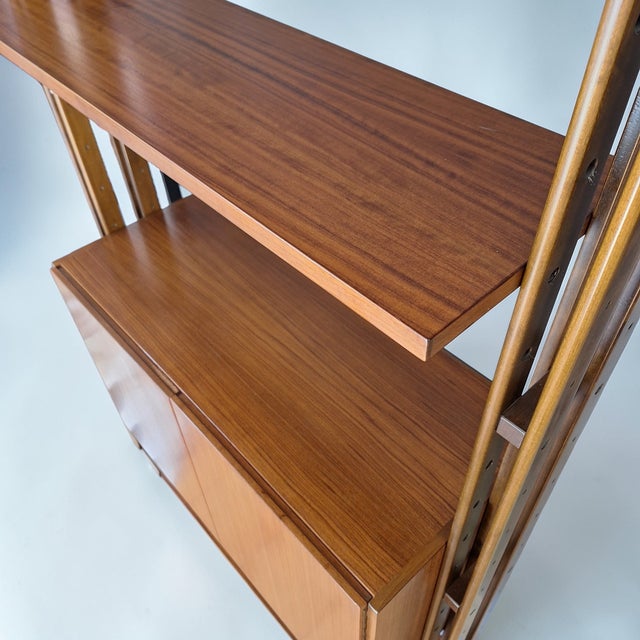Mid-Century Modern LB7 Bookcase by Franco Albini for Poggi, Italy, 1960s For Sale - Image 3 of 8
