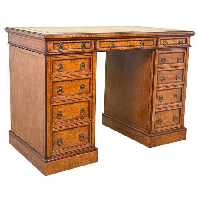 Small English Birdseye Maple Pedestal Desk, 1840 For Sale - Image 10 of 14