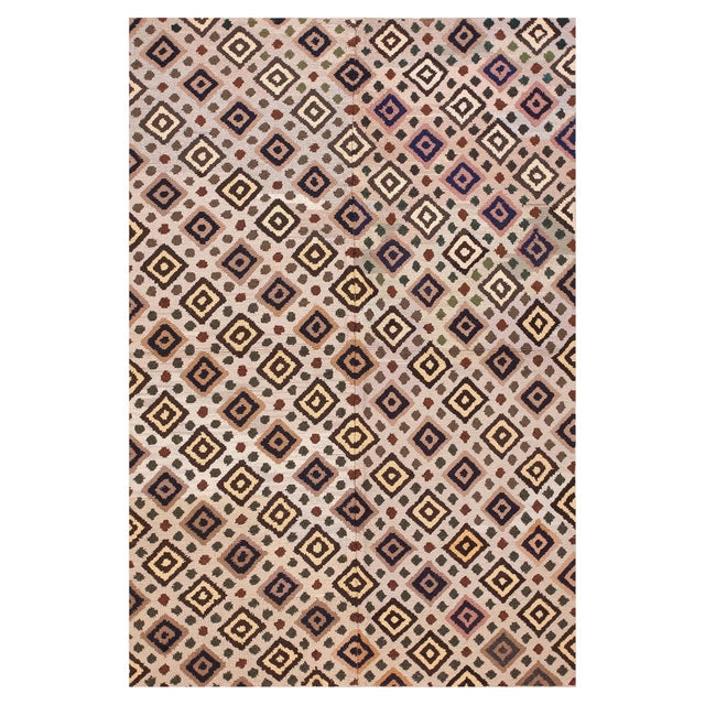 1960s Gray Diamond Vintage American Hooked Rug 5' 11" X 8' 6" Handknotted Wool Carpet For Sale - Image 15 of 18