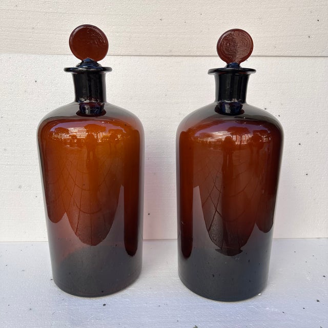 1940s Apothecary Jars in Amber Glass, Spain, 1940s, Set of 2 For Sale - Image 5 of 18