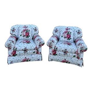 Colefax and Fowler Custom White Floral Chintz Chairs - a Pair For Sale