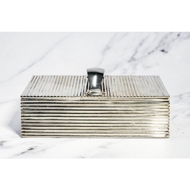 Handsome English Antique Ribbed Silverplate Tobacco Cigar Cigarette Box Home Decor For Sale In New York - Image 6 of 15