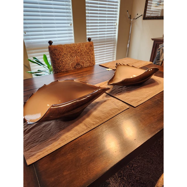 Murano Pair of Mid 20th Century Alfredo Barbini 17" Lattino Contribute (Cased) Shell Brown & Cream Bowls For Sale - Image 4 of 9