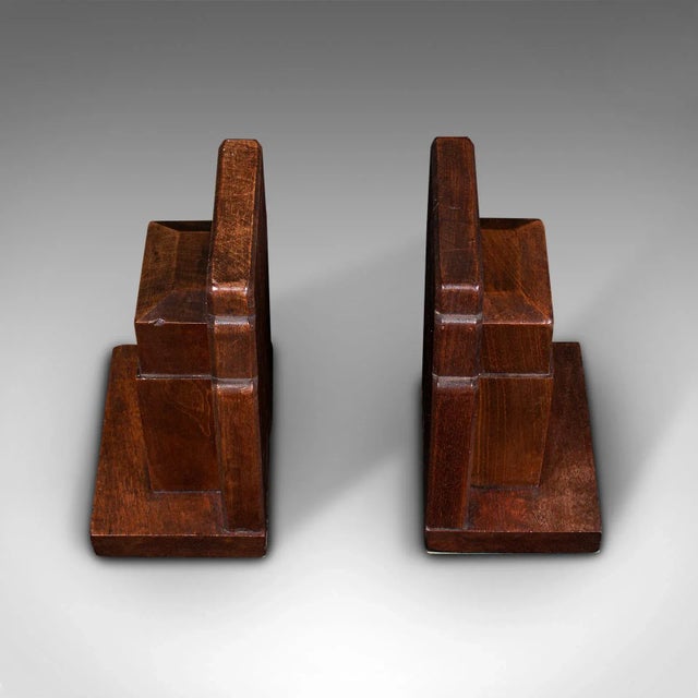 English 1930s Vintage English Walnut Pair of Decorative Bookends For Sale - Image 3 of 10